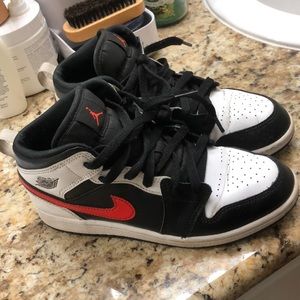 Used 3Y Nike Air Jordan’s